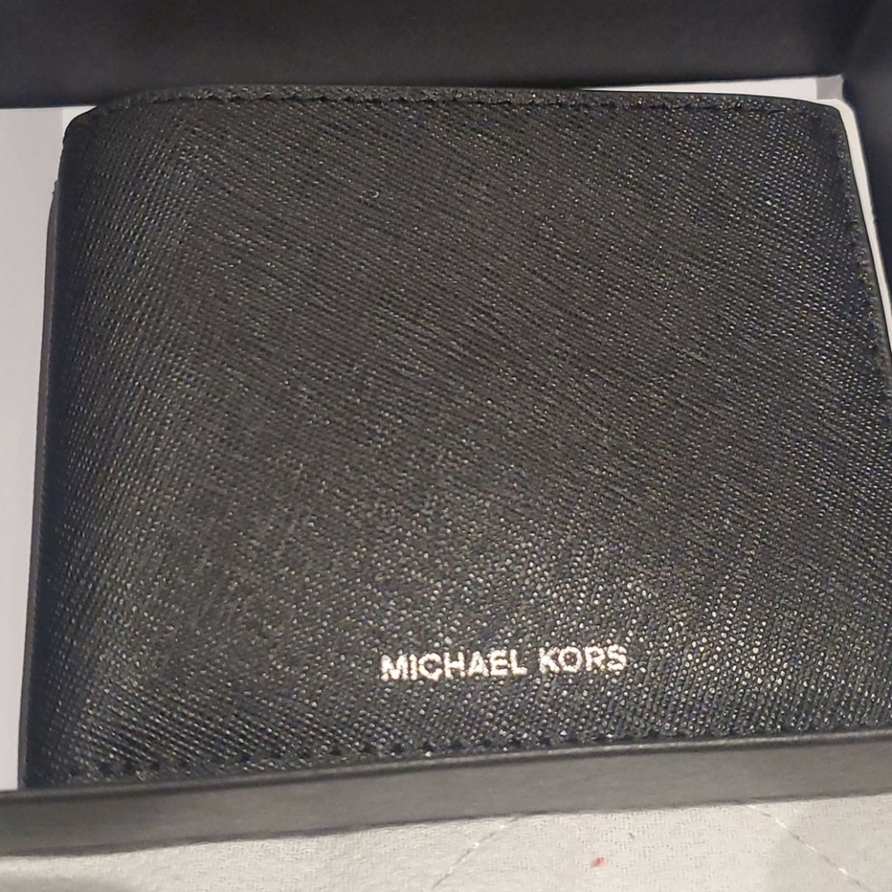MICHAEL KORS Black wallet